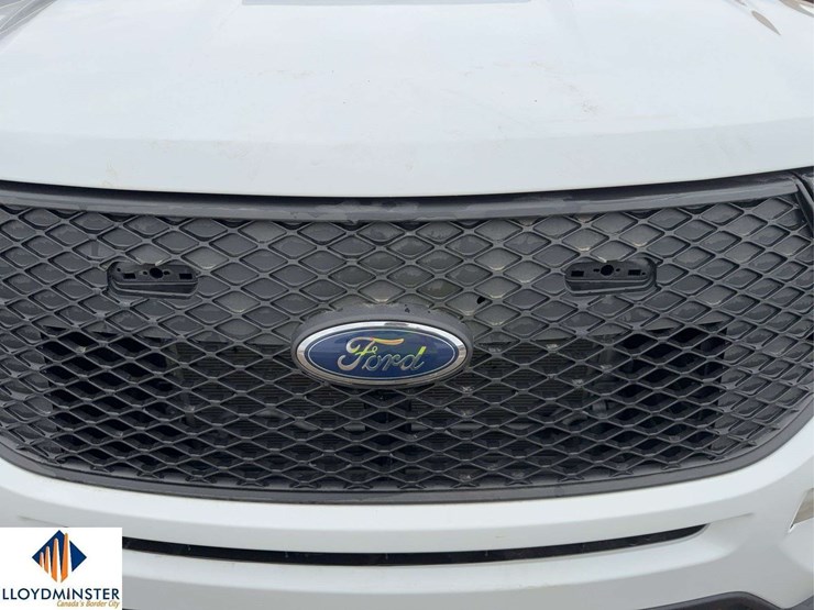 2020-ford-explorer-police-interceptor-image-33