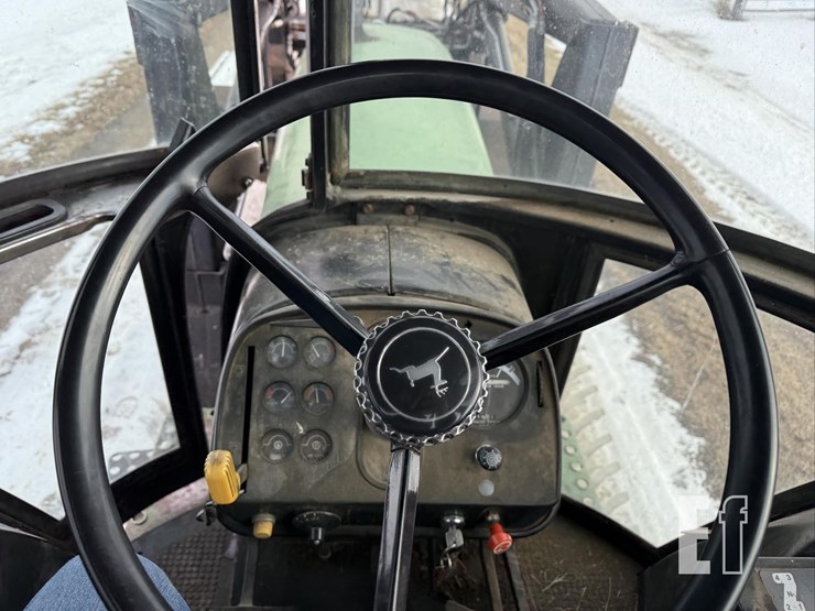 john-deere-4040-image-40