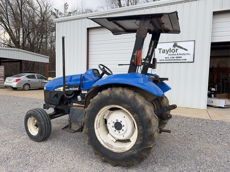 new-holland-tt55-image-3