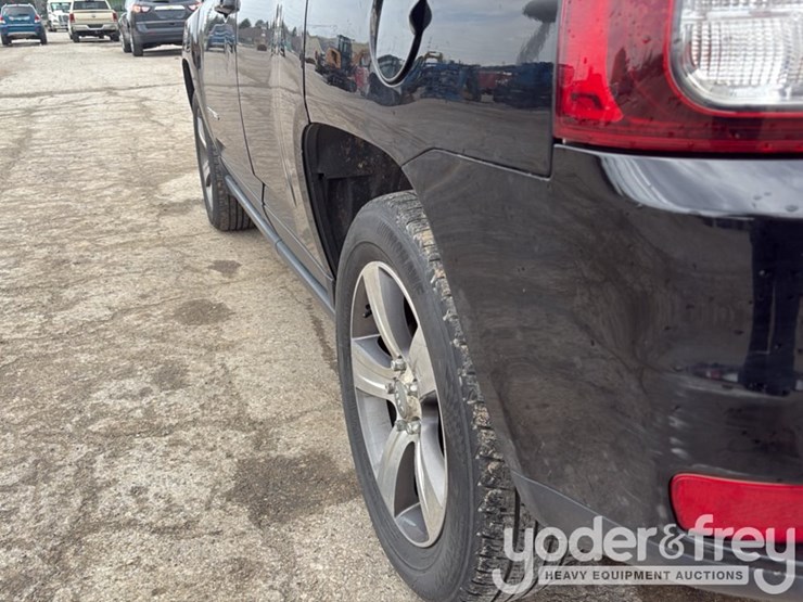 2016-jeep-compass-image-13