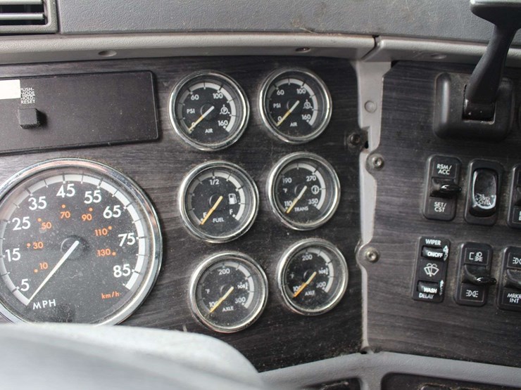 2015-freightliner-columbia-tractor-glider-2015-freightliner-columbia-3alxa7005fdgh5950-mileage:-image-39