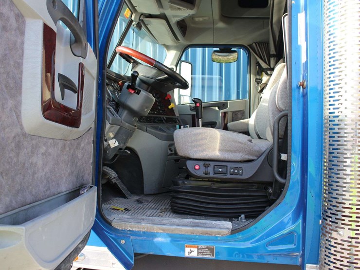 2018-freightliner-glider-3alxfbcg5jdju6490-mileage:-878554-image-23