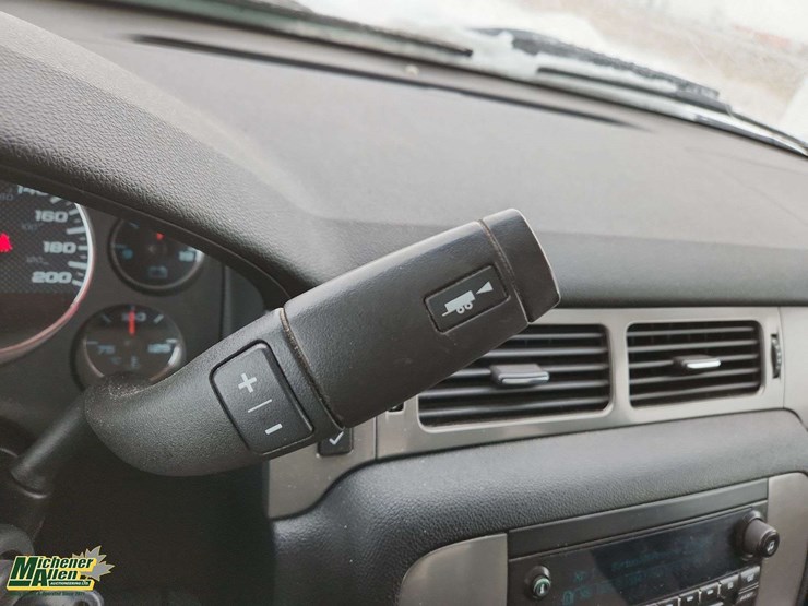 2013-gmc-sierra-1500-slt-image-23