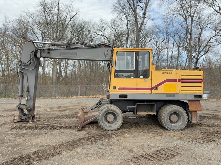 1994-akerman-ew200-image-2