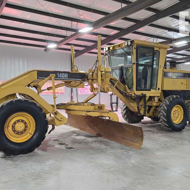 2003 CATERPILLAR 140H