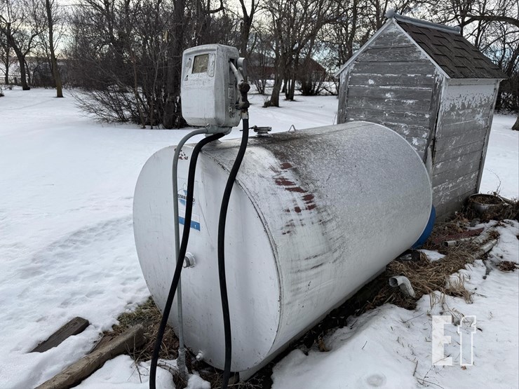 560-gal.-gas-tank-image-2