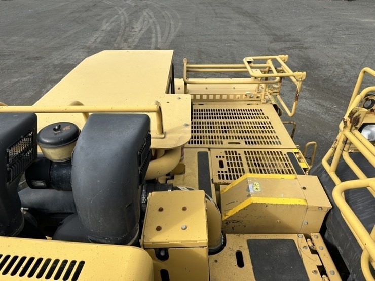 2012-caterpillar-ad55b-image-46