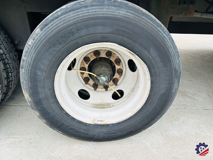 vanguard-53-ft-image-30