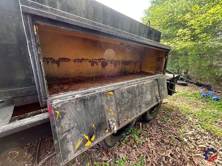 fuel-&-lube-truck-image-30