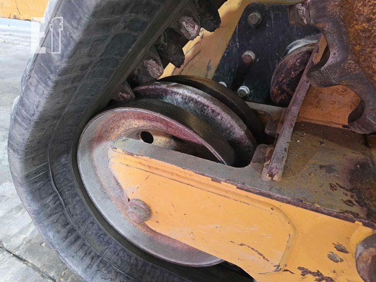 2021-caterpillar-289d3-image-36