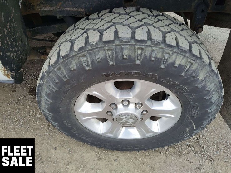 2019-dodge-2500-image-10