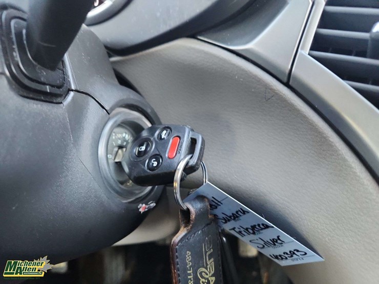 2011-subaru-tribeca-image-10