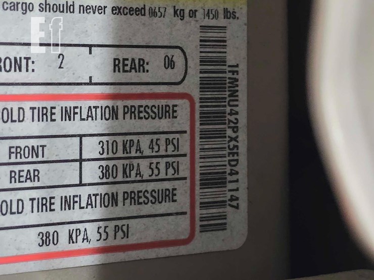 2005-ford-excursion-image-26