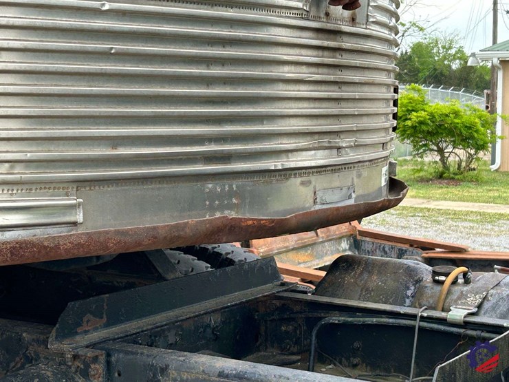 antique-bullnose-28ft-s/a-pup-trailer-image-17