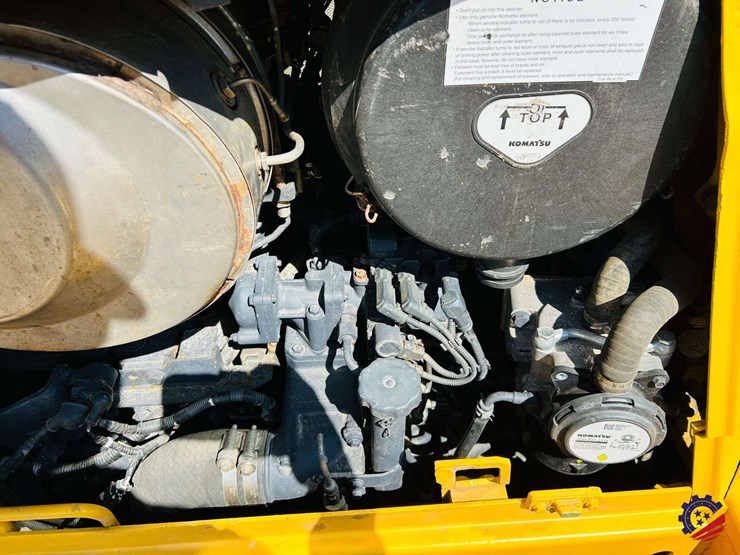 2022-komatsu-d65px-18-image-48