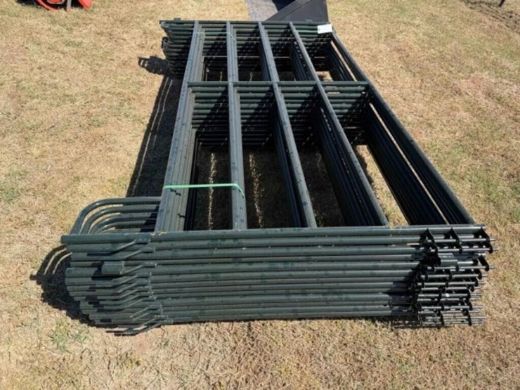 13--5’x9’-metal-livestock-panels-image-3