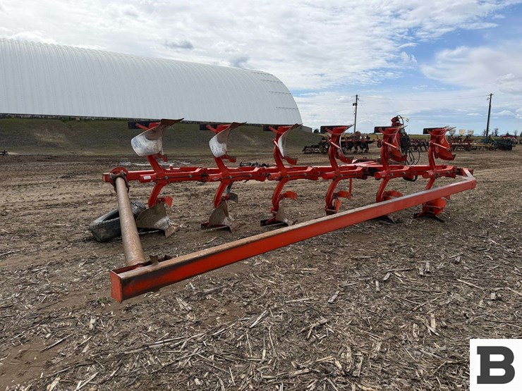 kuhn-multi-master-100dl-6-bottom-plow-image-5