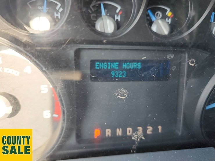 2013-ford-f550-image-13