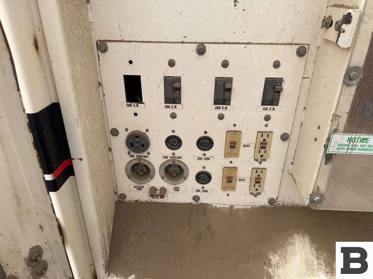 caterpillar-xq225-image-29