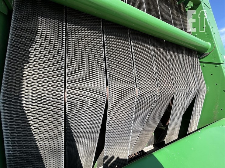 2019-john-deere-560r-image-14