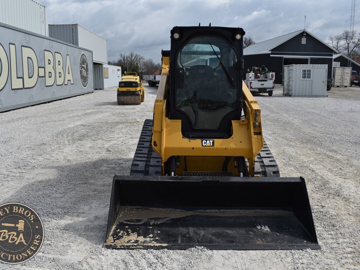 2017-caterpillar-259d-image-16