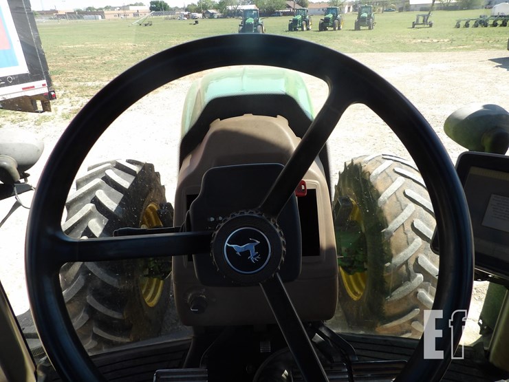 john-deere-8220-image-28