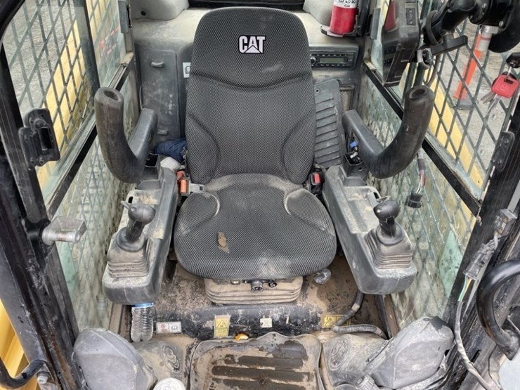 2021-caterpillar-299d3-xe-image-23