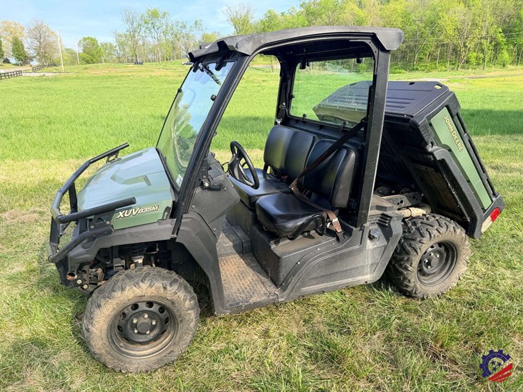 2019-john-deere-gator-xuv-835m-image-52