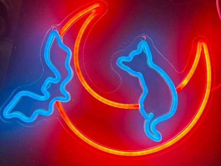 new-halloween-15in-x-12in-led-light-works-image-1