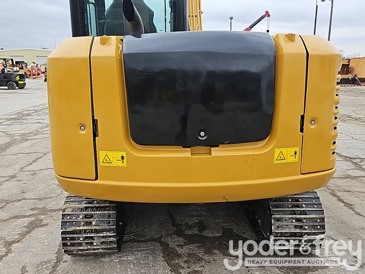 2018-caterpillar-305.5-image-15