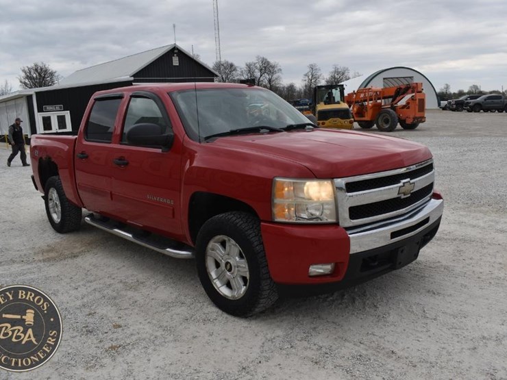 2009-chevrolet-silverado-1500-lt-image-10
