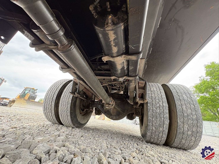 2019-western-star-4700-image-28