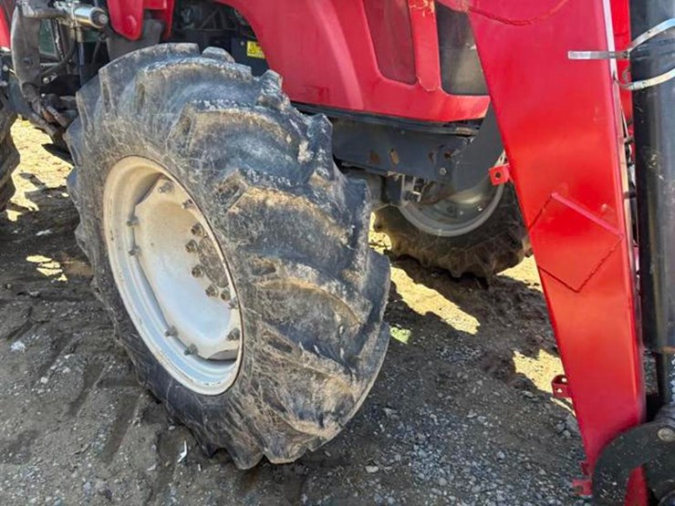 massey-ferguson-4610-image-26