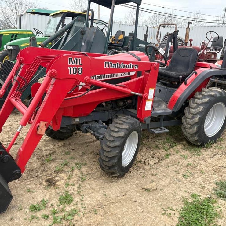 MAHINDRA 2310