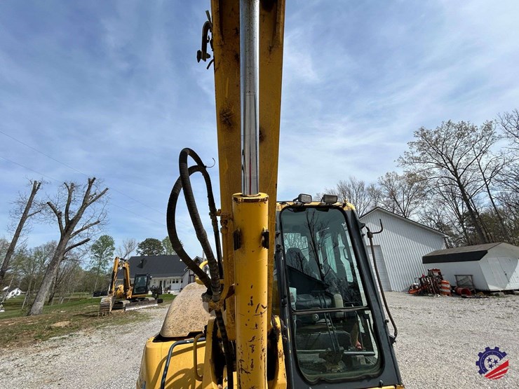 2009-komatsu-pc88mr-8-image-55