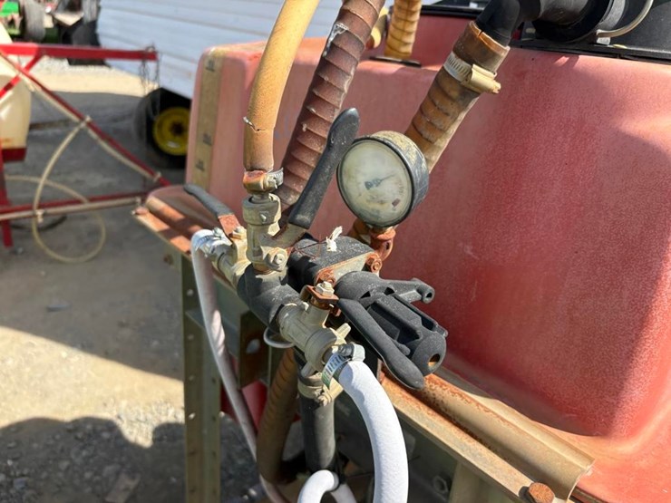 fmc-50-gallon-airblast-sprayer-image-5