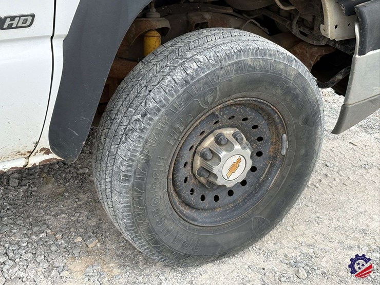 2005-chevrolet-silverado-2500hd-image-10