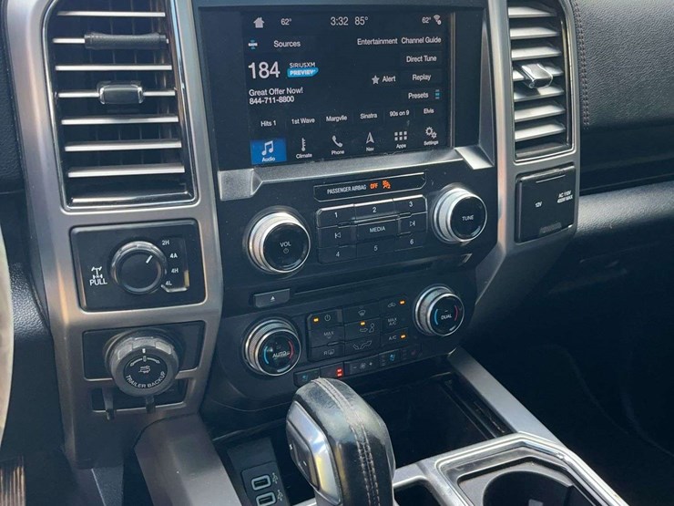 2018-ford-f150-platinum-image-8