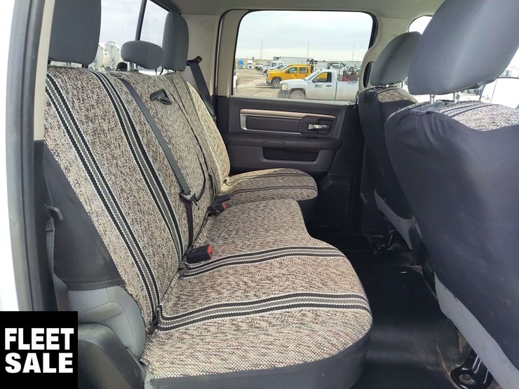 2018-dodge-2500-image-16