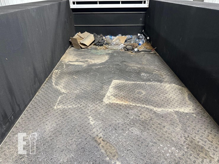 2022-ford-f350-image-14