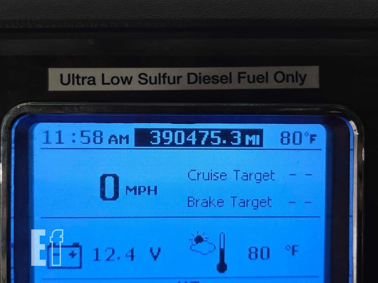 2017-mack-pinnacle-cxu613-image-13