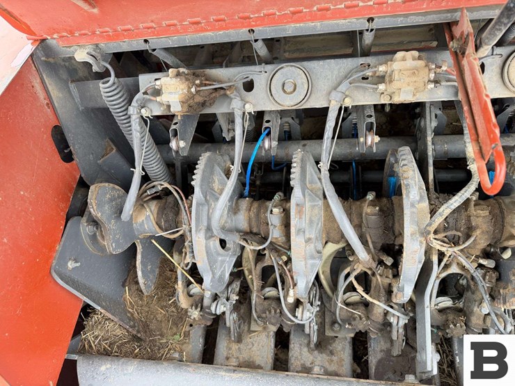 2007-massey-ferguson-2170-image-38