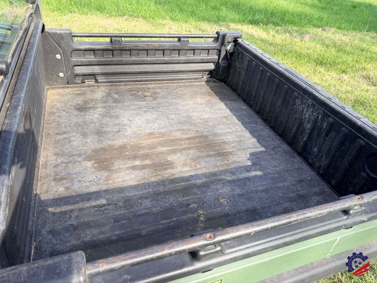 2019-john-deere-gator-xuv-835m-image-33