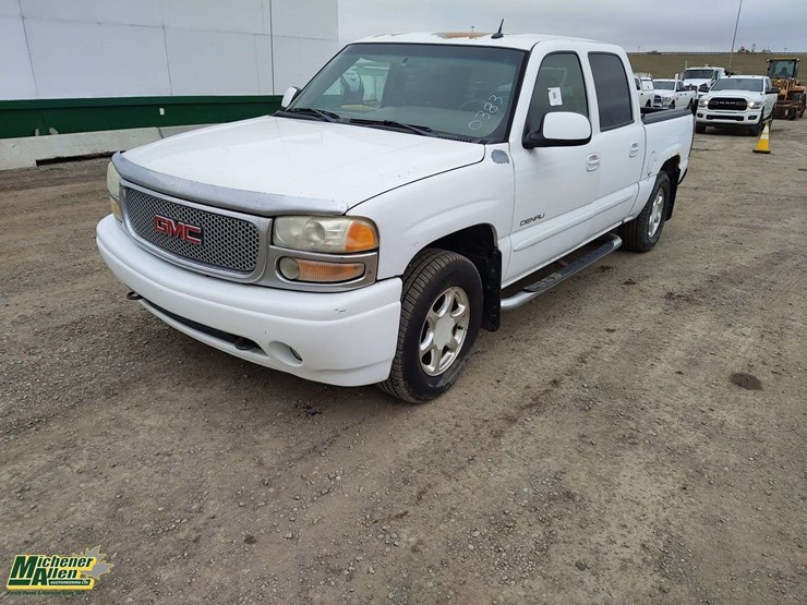 2005-gmc-sierra-1500-image-1