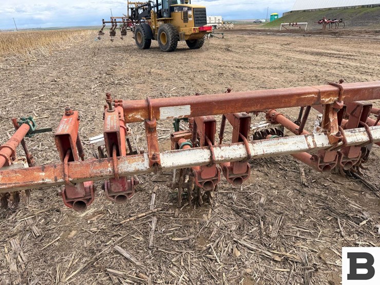 lilliston-rolling-cultivator-image-8