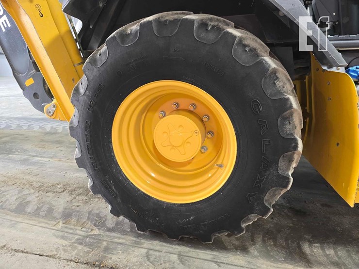 2023-deere-320-p-tier-image-31