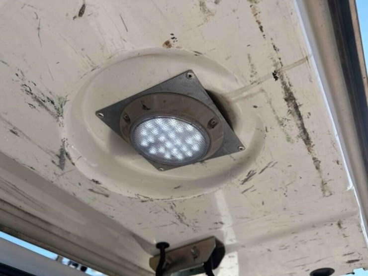 2011-chevrolet-2500-image-23