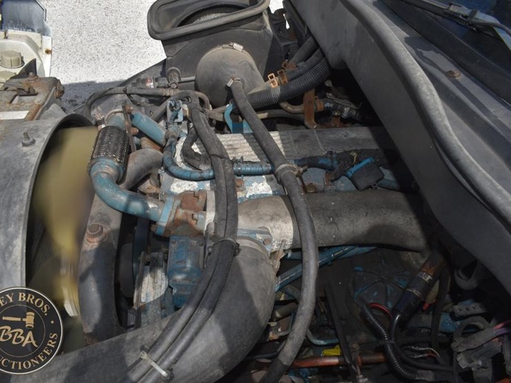 2005-international-durastar-4300-image-25