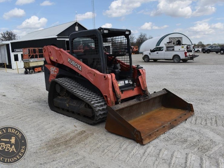 2019-kubota-svl95-2s-image-12