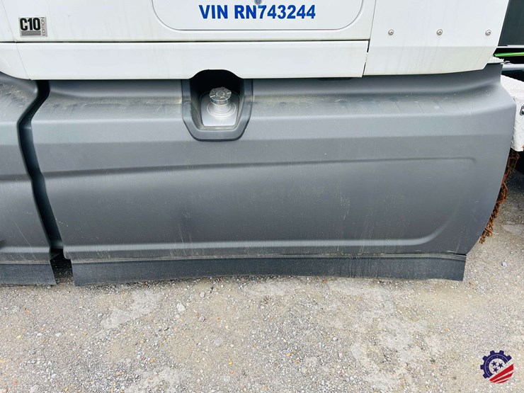 2024-international-lt62f-t/a-truck-tractor-image-24